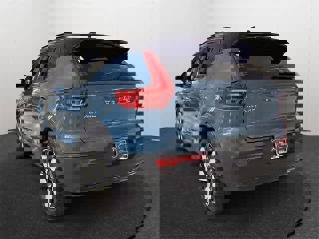 Used 2023 Volvo XC40 Recharge Ultimate w/ Protection Package Premier image 19