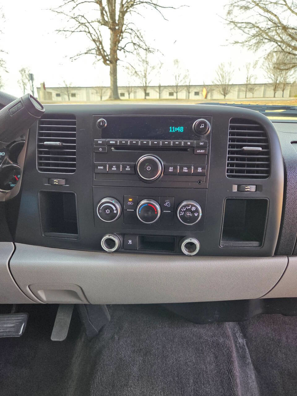 Used 2010 Chevrolet Silverado 1500 LT w/ Regional Value Package image 17