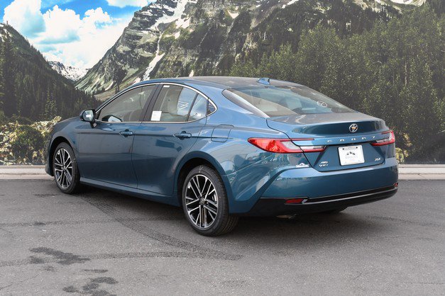New 2026 Toyota Camry XLE AWD/4WD image 3