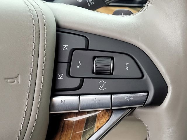 Certified 2021 Cadillac Escalade Sport Platinum w/ LPO, ONYX Package image 25