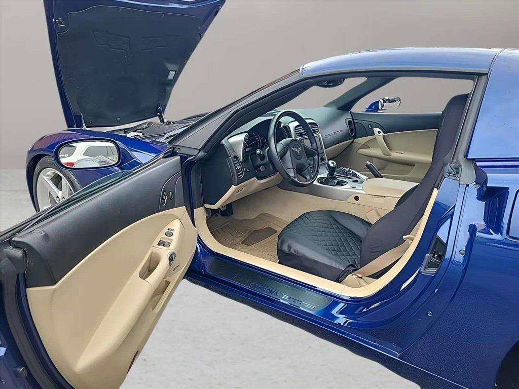 Used 2005 Chevrolet Corvette Coupe w/ Preferred Equipment Group image 13