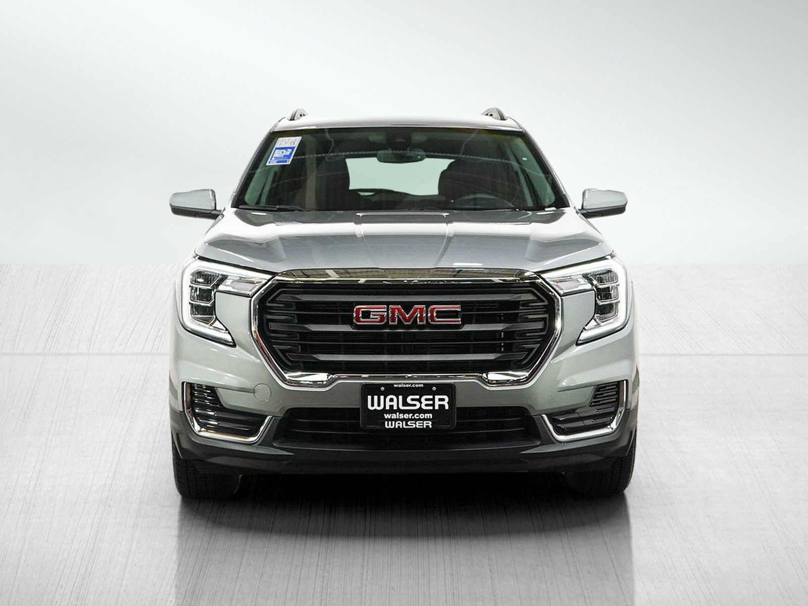 Used 2023 GMC Terrain SLE w/ Driver Convenience Package AWD/4WD image 8