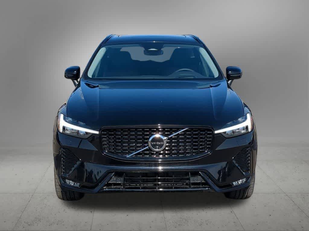 Used 2025 Volvo XC60 B5 Ultra AWD/4WD image 9