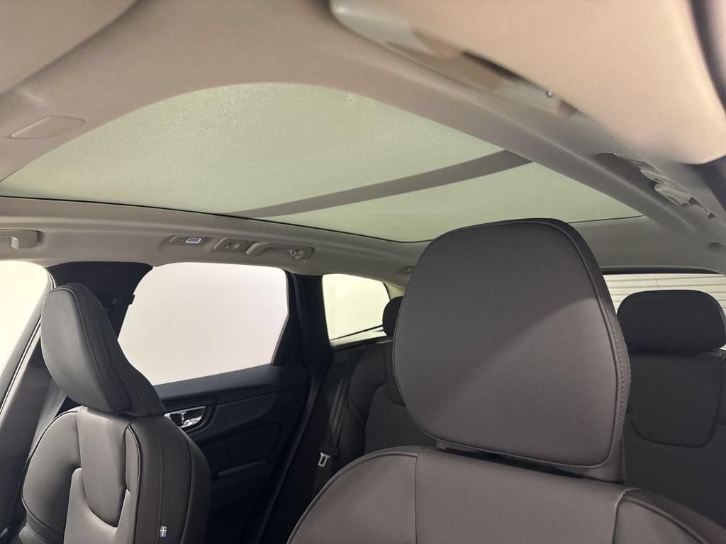 New 2026 Volvo XC60 B5 Plus w/ Protection Package Premier AWD/4WD image 16