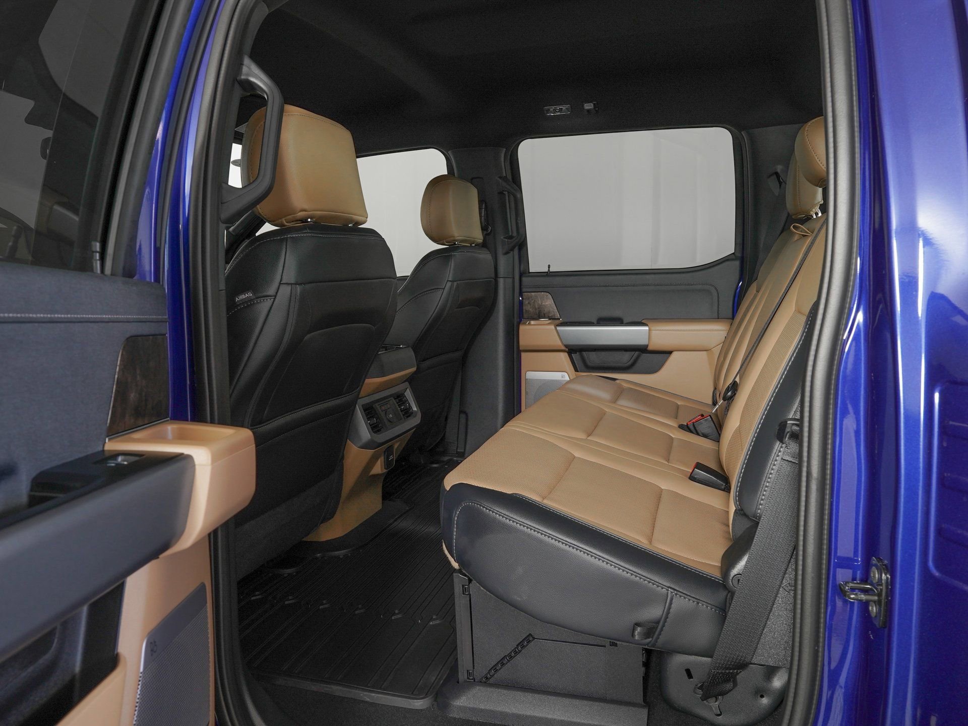 Used 2026 Ford F450 Lariat w/ FX4 Off-Road Package image 15