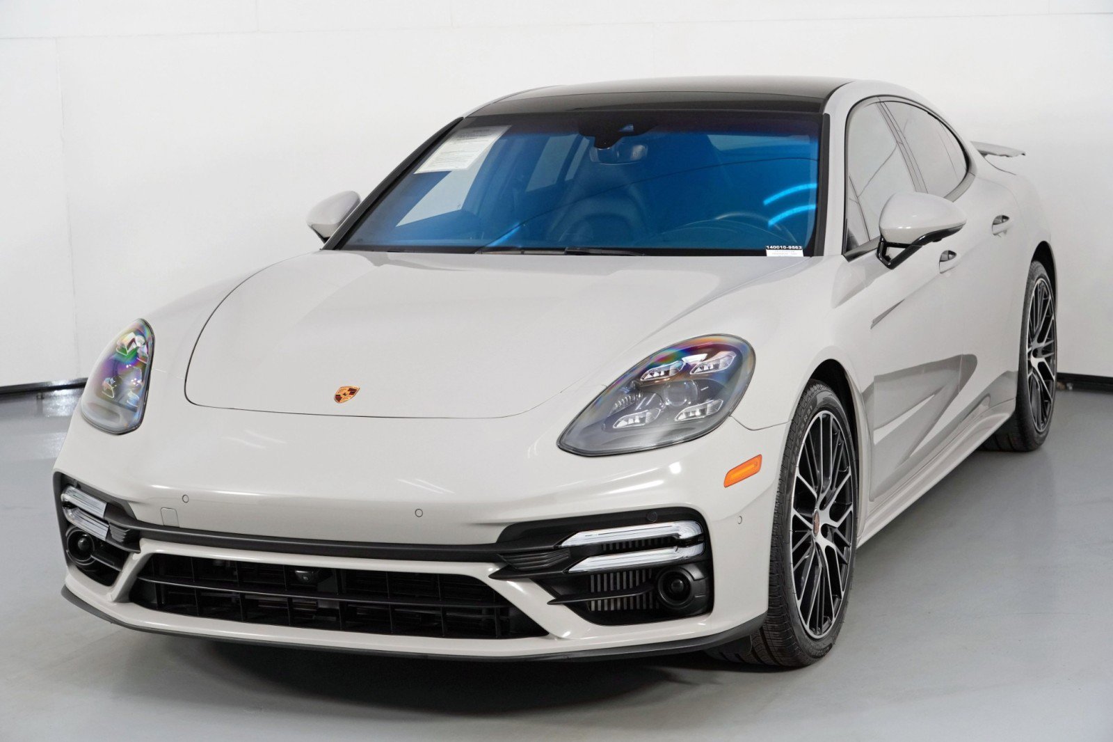 Used 2022 Porsche Panamera Turbo S w/ Premium Package image 54