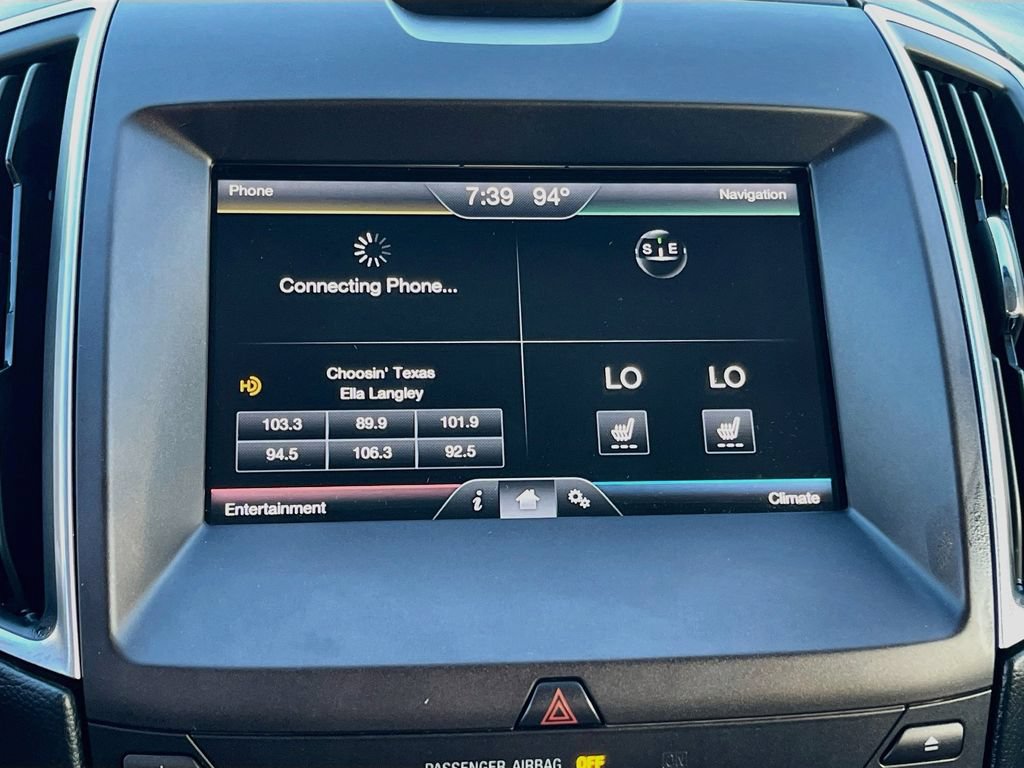 Used 2015 Ford Edge Titanium w/ Technology Package FWD image 14