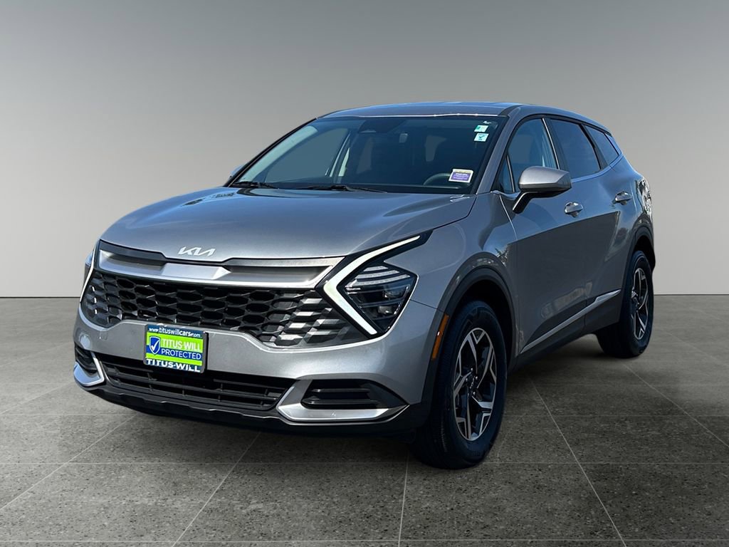 Used 2024 Kia Sportage LX image 3