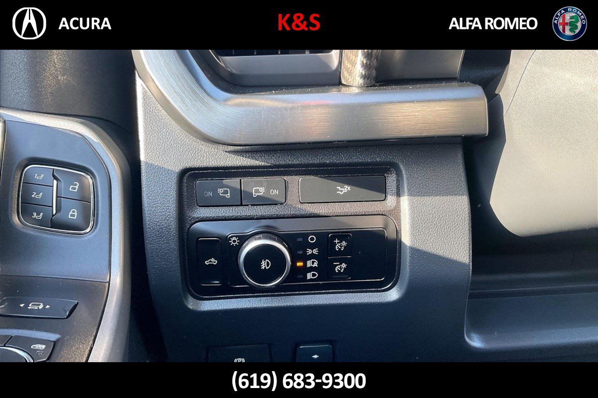 Used 2024 Ford F250 Lariat w/ Lariat Ultimate Package AWD/4WD image 34