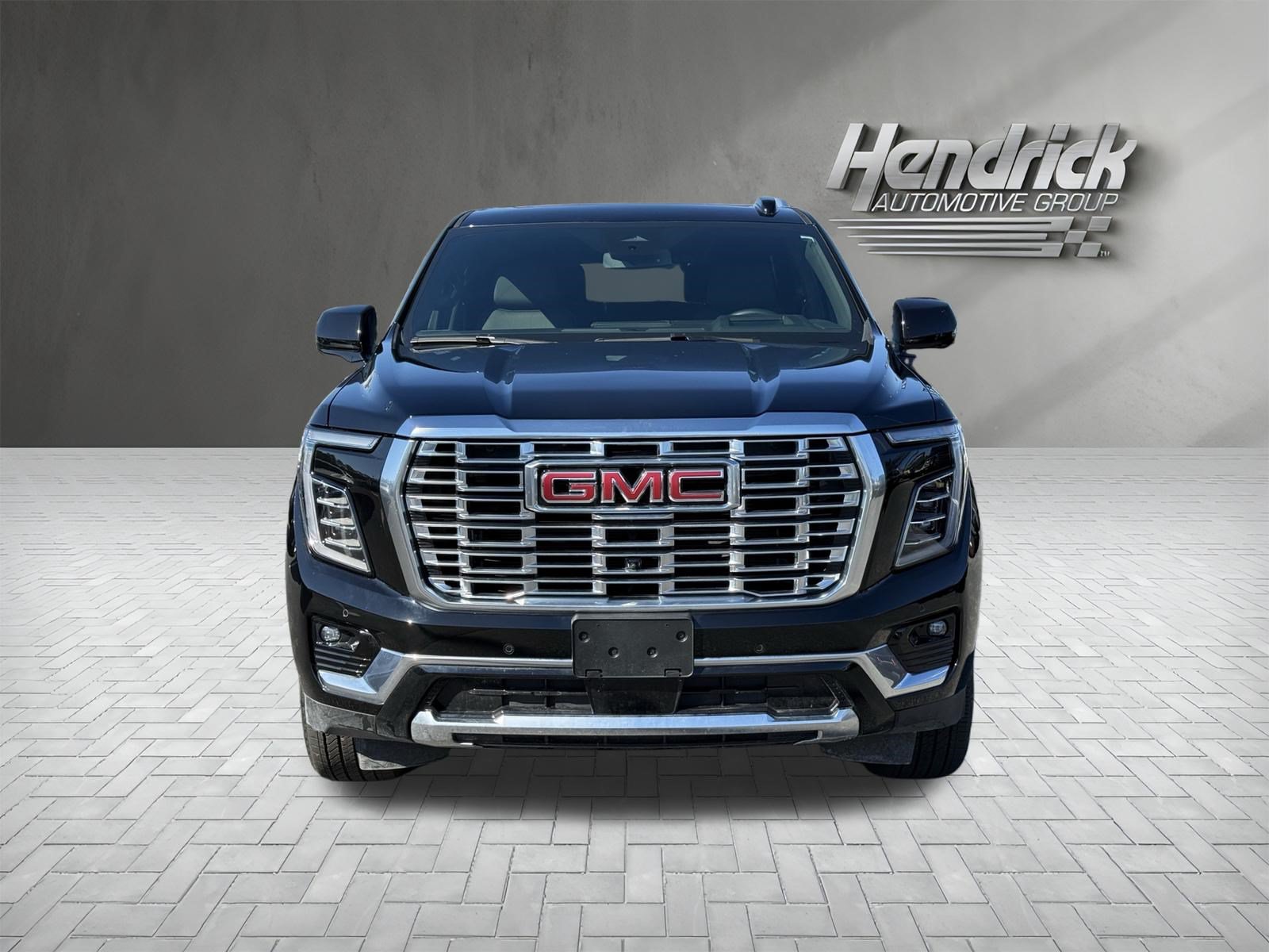 Used 2026 GMC Yukon Denali w/ Sun & Power Step Package AWD/4WD image 3