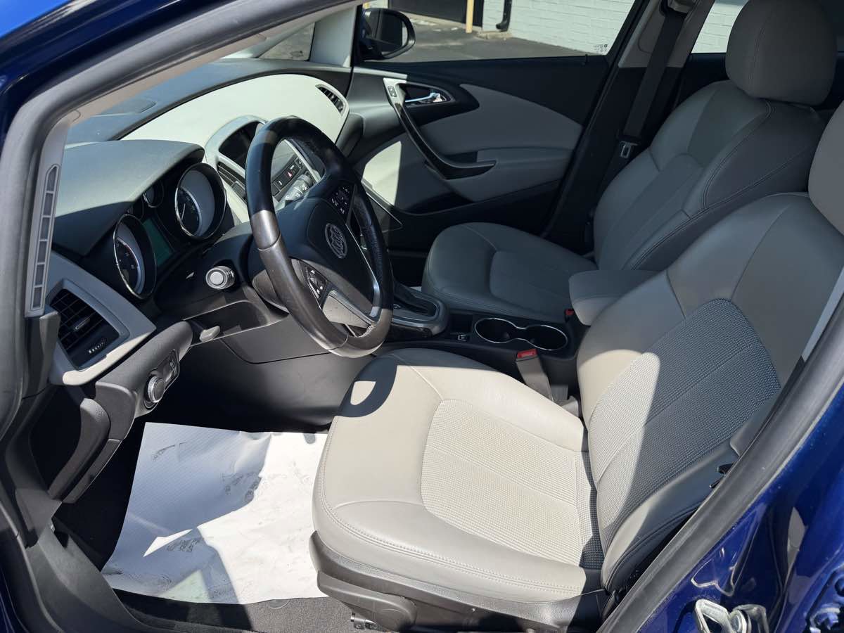 Used 2014 Buick Verano FWD image 10