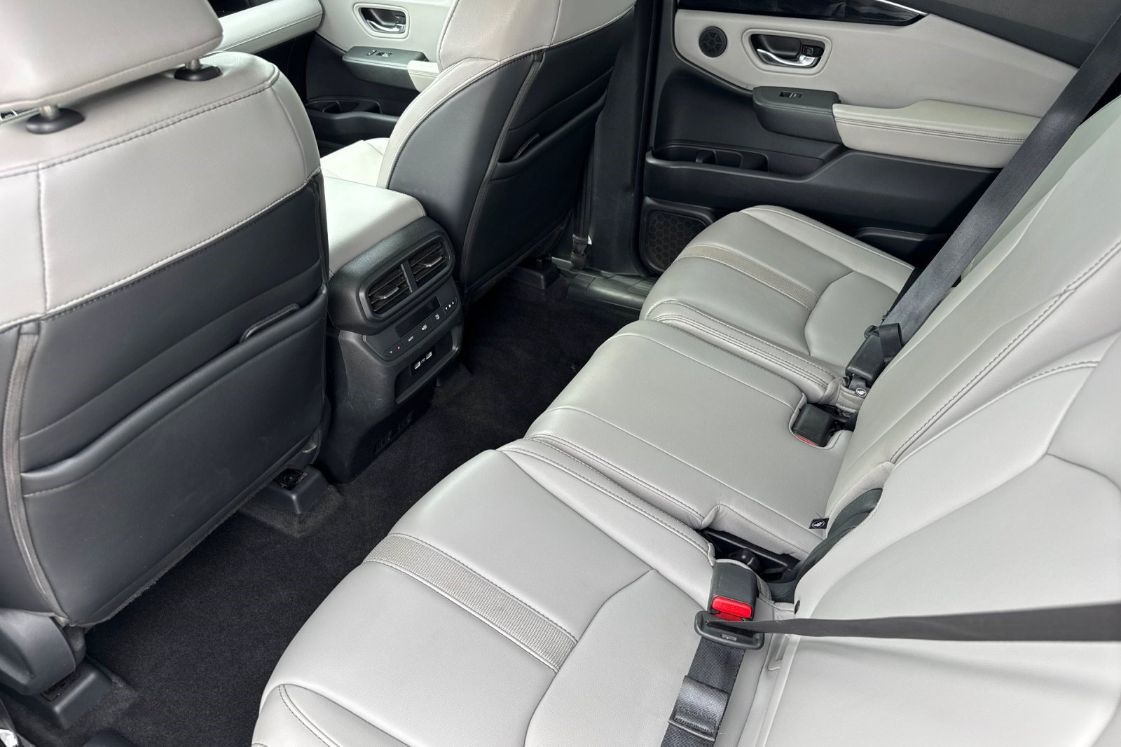 Certified 2023 Honda Pilot Touring image 25