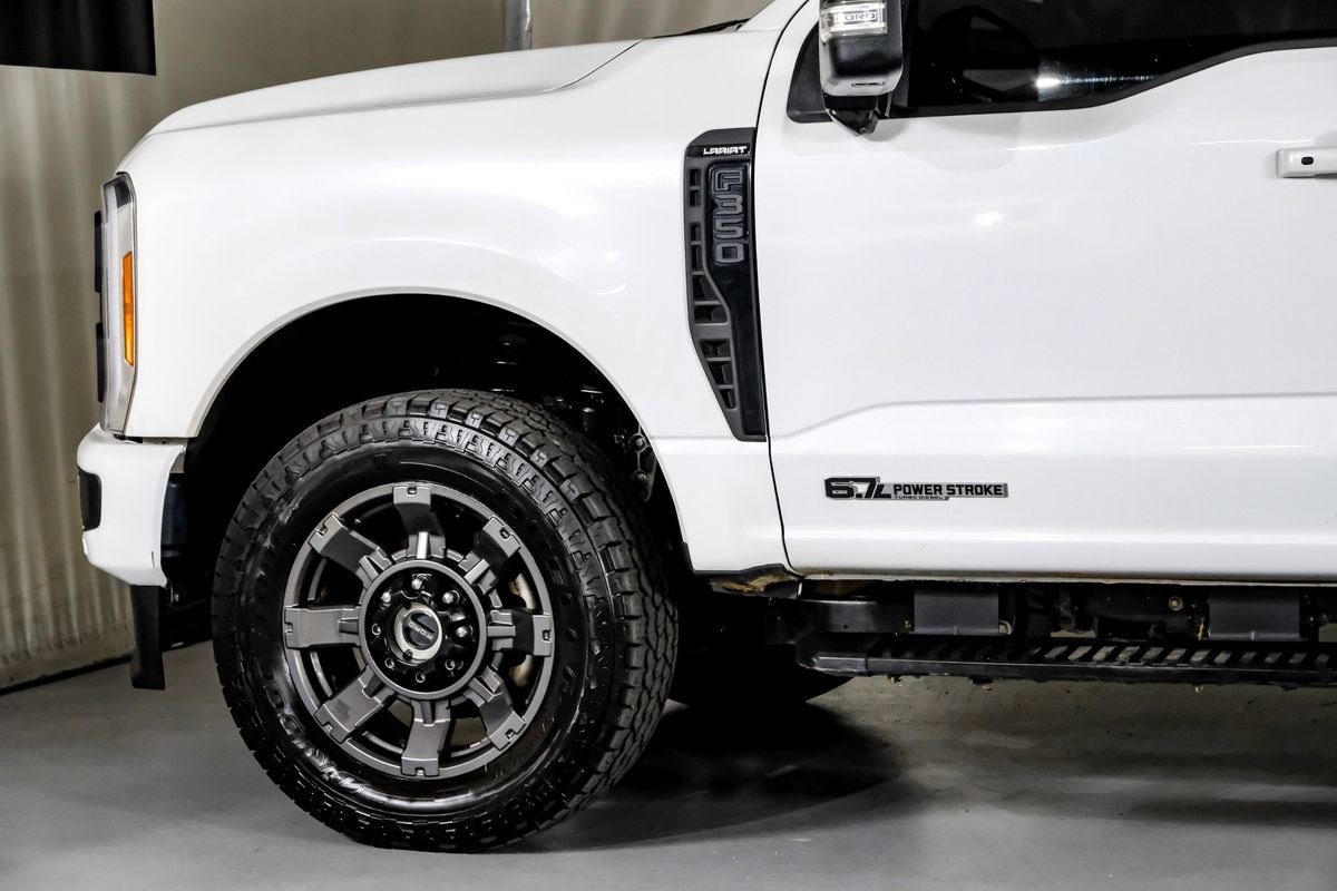 Used 2023 Ford F350 Lariat w/ Lariat Ultimate Package AWD/4WD image 12