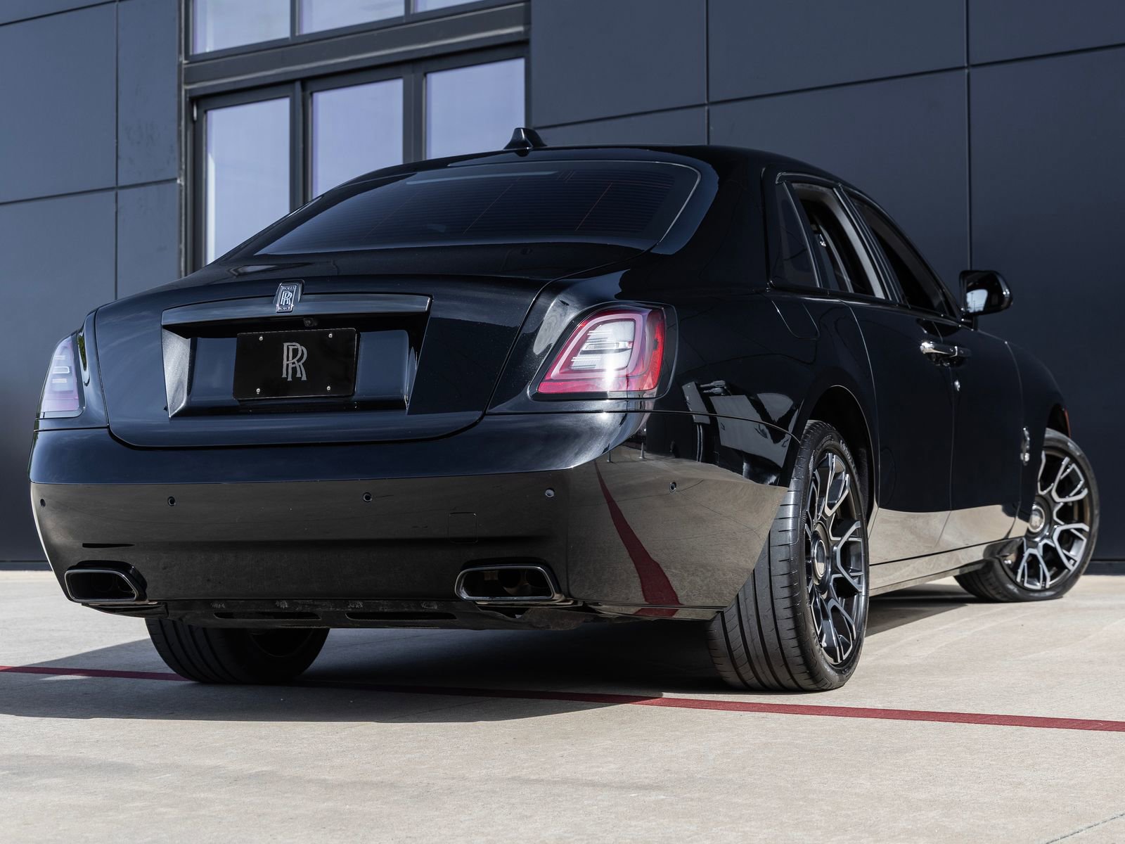 Certified 2022 Rolls-Royce Ghost Black Badge image 2