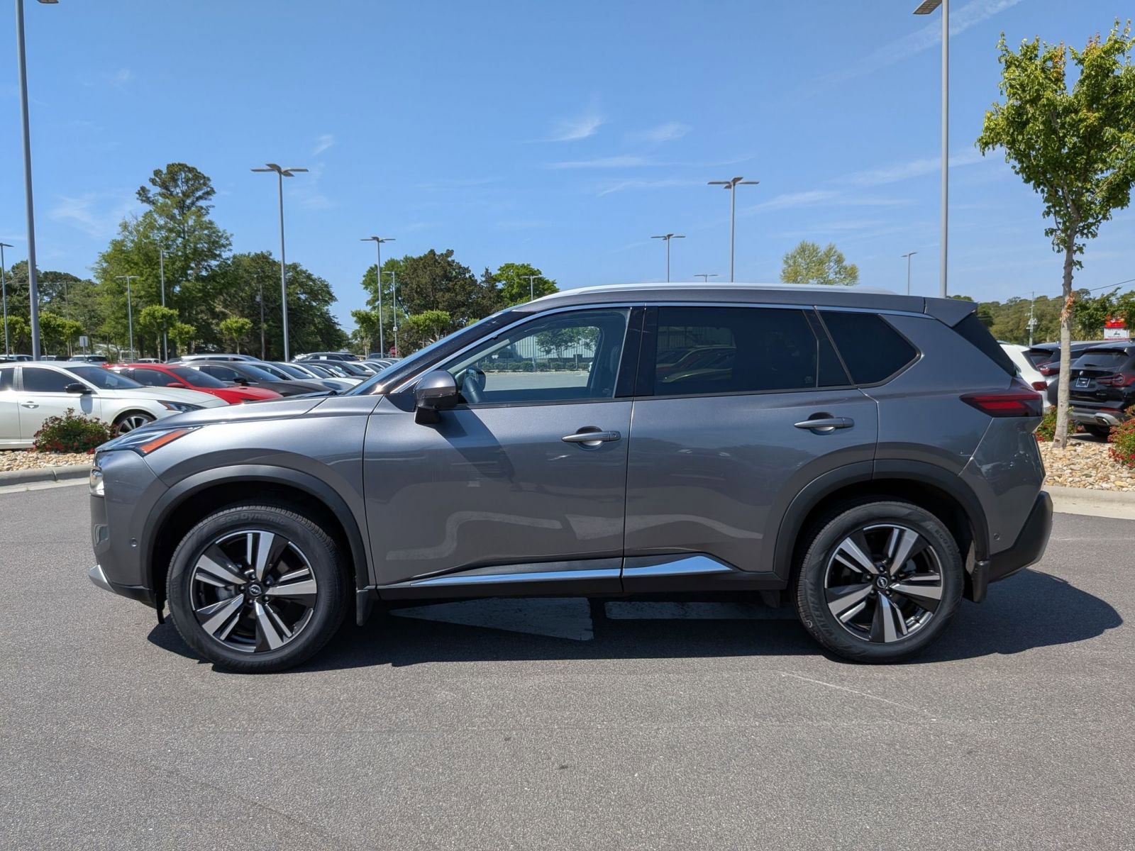Used 2023 Nissan Rogue Platinum w/ Platinum Premium Package AWD/4WD image 6
