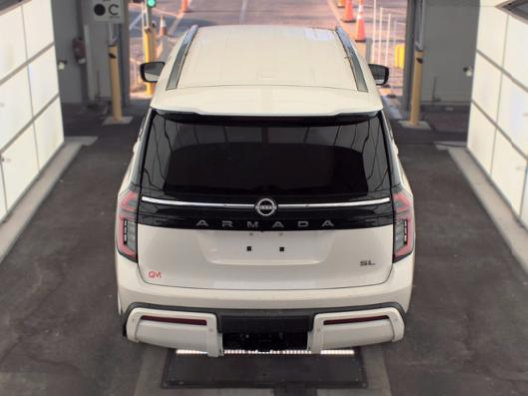 Used 2025 Nissan Armada SL w/ Captain's Chari Seat Package AWD/4WD image 5