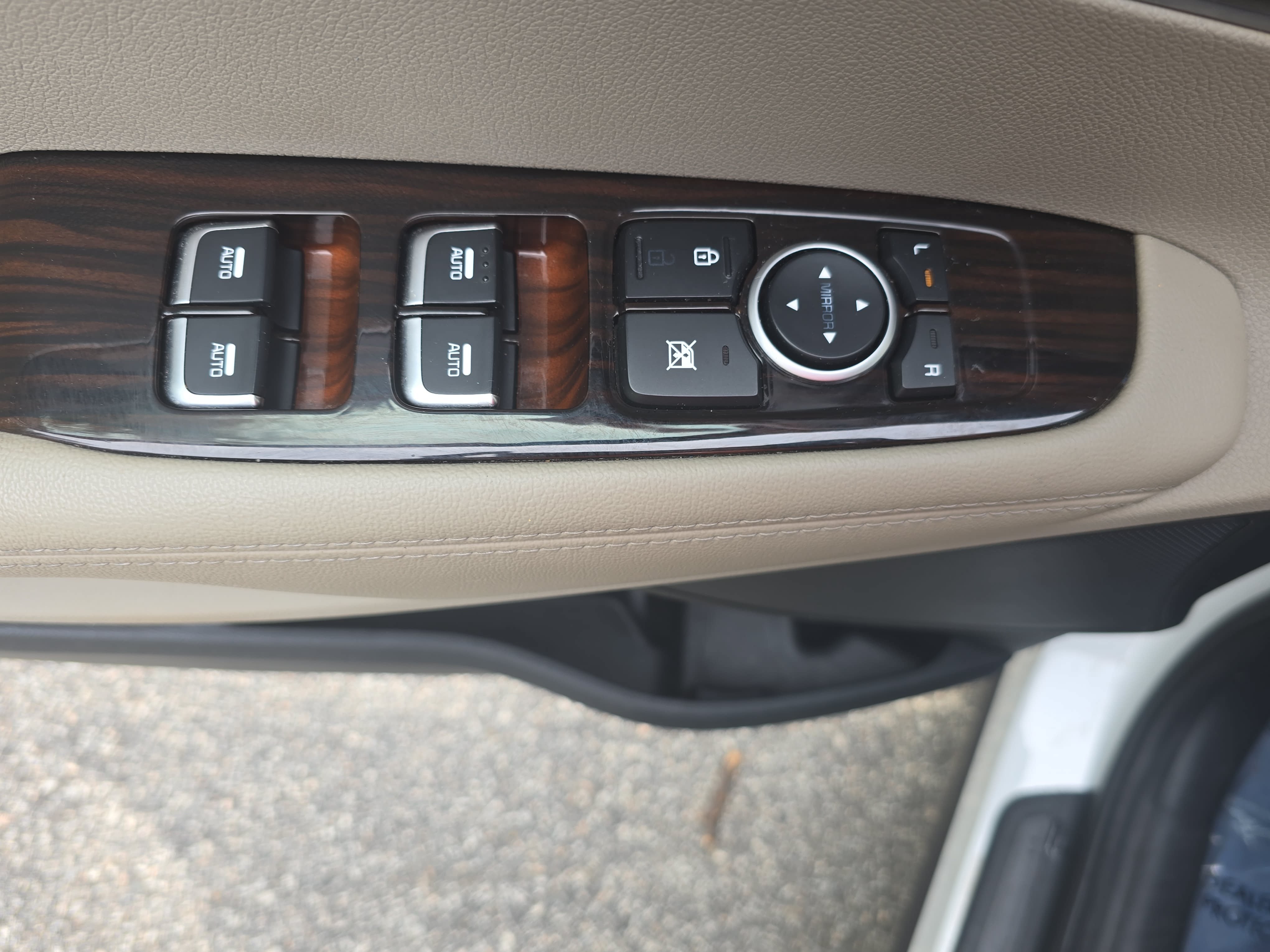 Used 2019 Kia Sorento FWD image 26