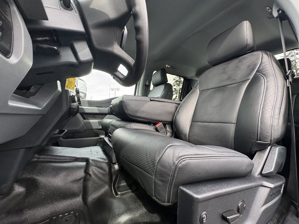 Certified 2024 Ford F350 XLT image 17