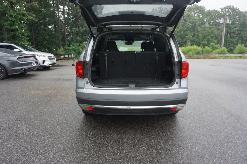 Used 2017 Honda Pilot Elite image 18