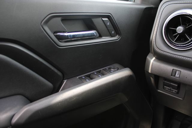 Used 2023 Chevrolet Colorado LT w/ LT Convenience Package III RWD image 13