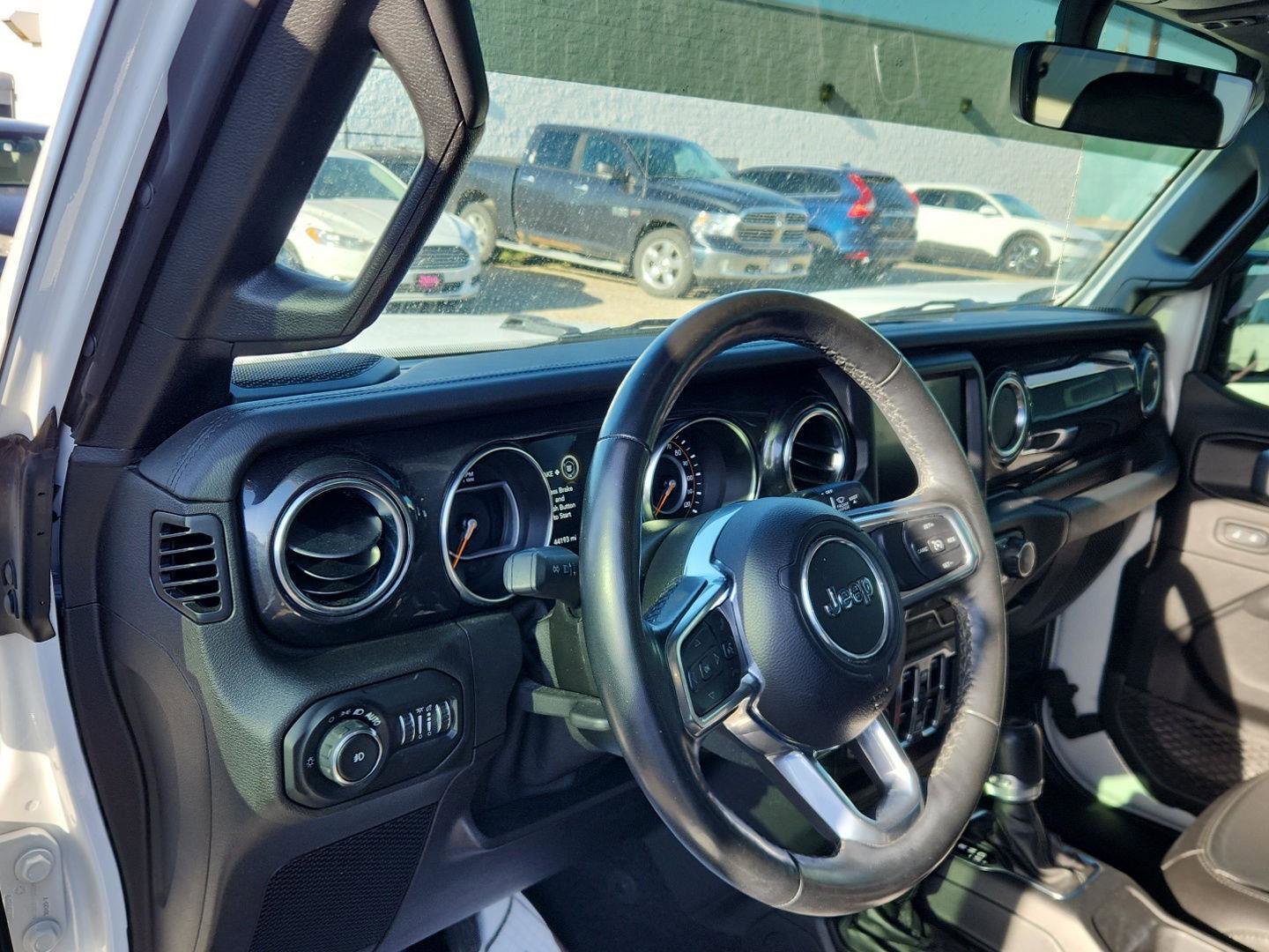 Used 2021 Jeep Wrangler Unlimited Sahara AWD/4WD image 11