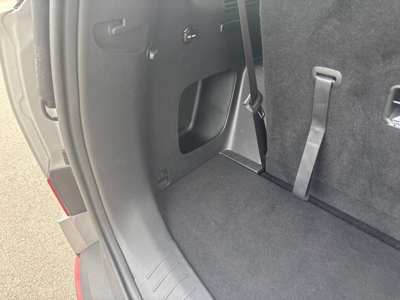 Used 2024 Hyundai Santa Fe SEL FWD image 11