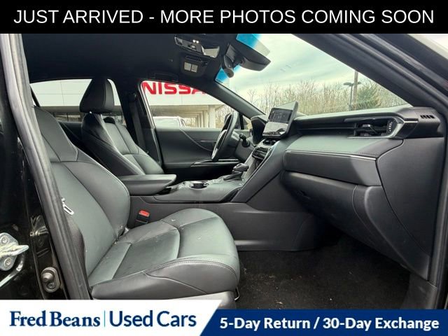 Used 2023 Toyota Venza Nightshade image 16