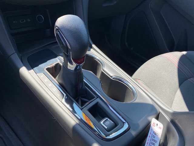 Used 2024 Chevrolet Equinox RS w/ LPO, Floor Liner Package FWD image 13
