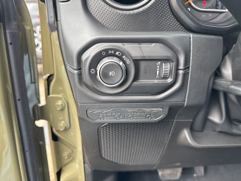 New 2026 Jeep Wrangler Unlimited Rubicon 392 image 17