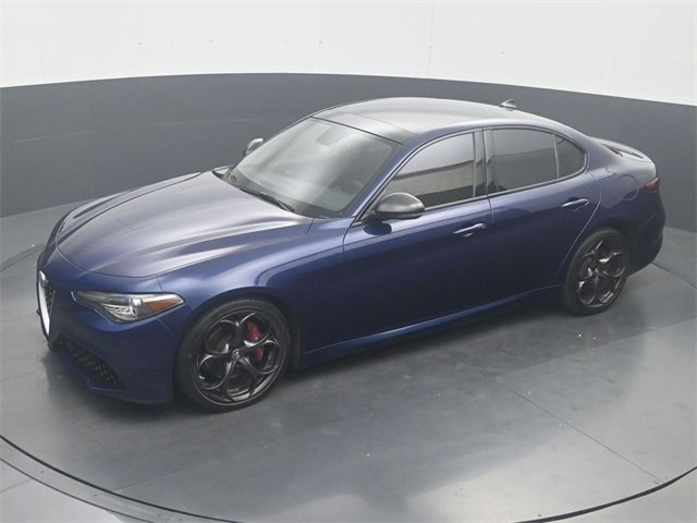 Used 2019 Alfa Romeo Giulia Base image 21
