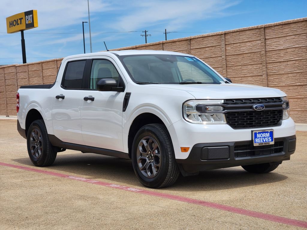Used 2024 Ford Maverick XLT image 3