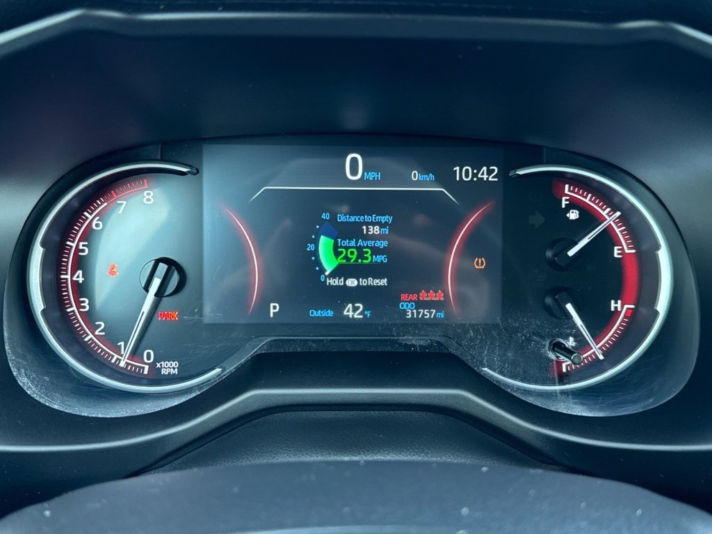 Used 2024 Toyota RAV4 LE image 5