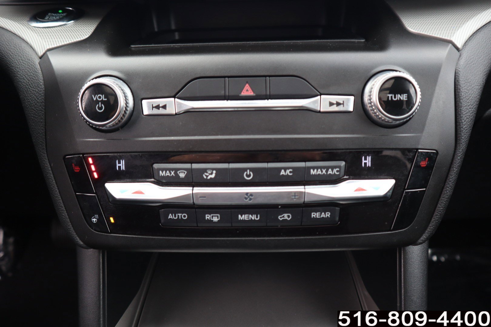 Used 2020 Ford Explorer XLT w/ Equipment Group 202A image 28