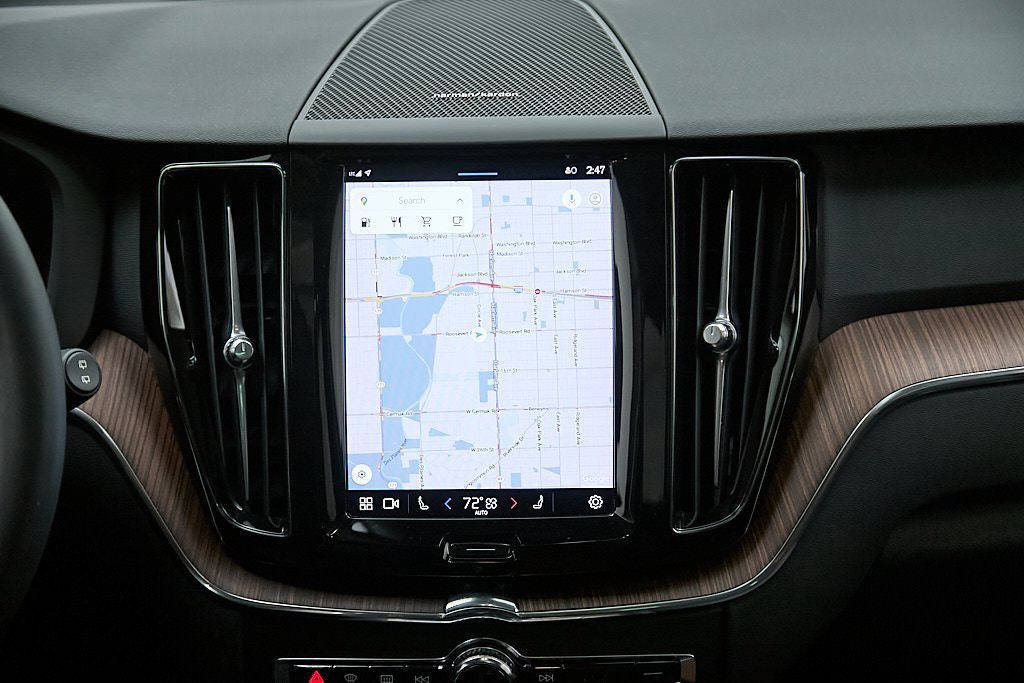 Certified 2023 Volvo XC60 B5 Plus w/ Protection Package Premier image 29