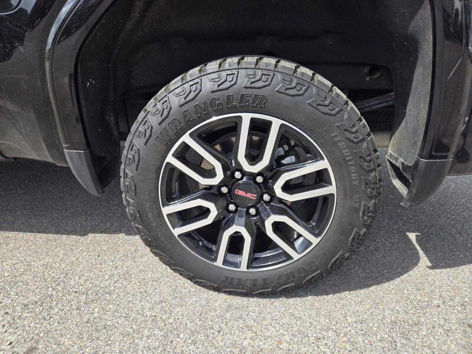 Used 2026 GMC Sierra 1500 AT4 w/ AT4 Premium Package image 7