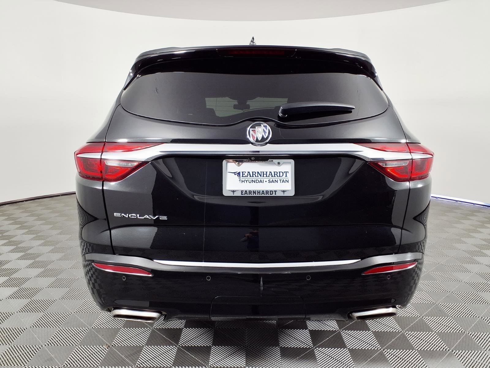 Used 2021 Buick Enclave Avenir w/ Avenir Technology Package FWD image 5