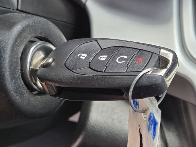 Used 2024 Chevrolet Trax RS FWD image 20