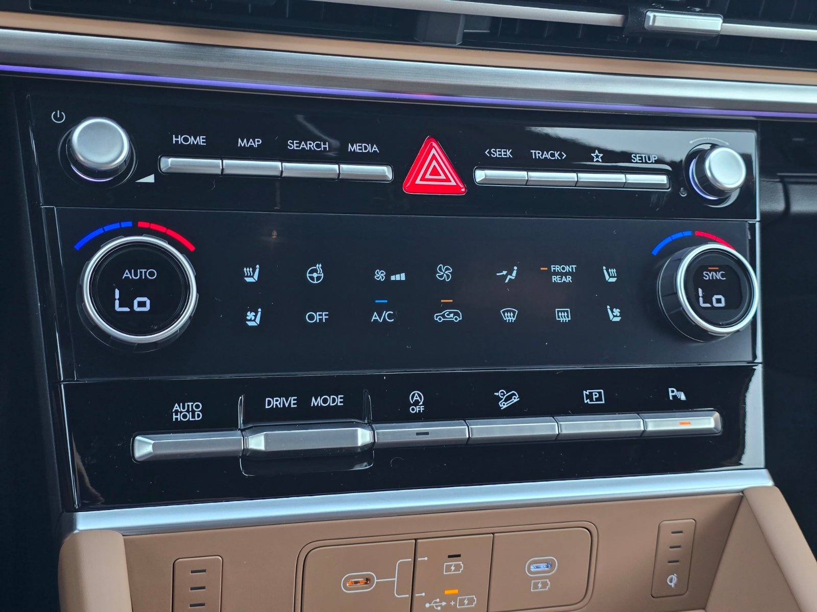 New 2027 Hyundai Santa Fe Limited w/ Tow & Go Package FWD image 20