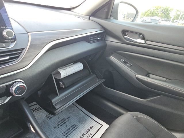 Used 2024 Nissan Altima 2.5 SV image 48