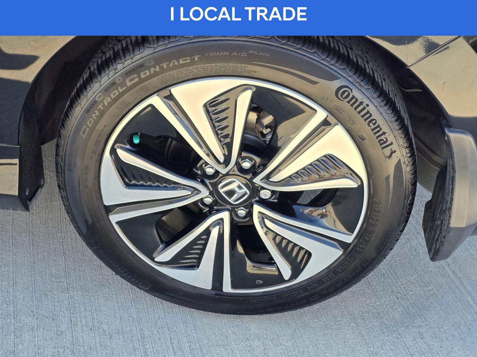 Used 2018 Honda Civic EX-L image 10
