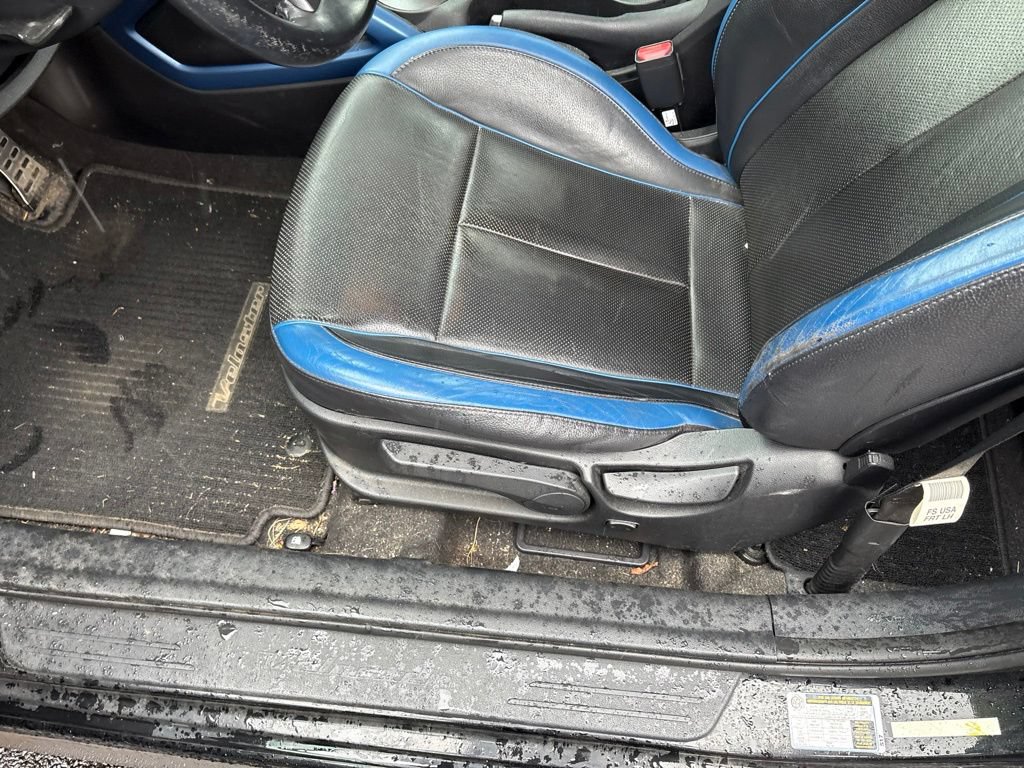 Used 2013 Hyundai Veloster Turbo FWD image 12