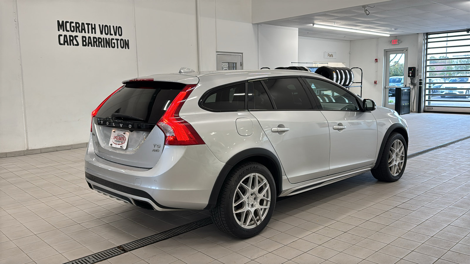 Used 2016 Volvo V60 T5 Cross Country w/ Convenience Package AWD/4WD image 5