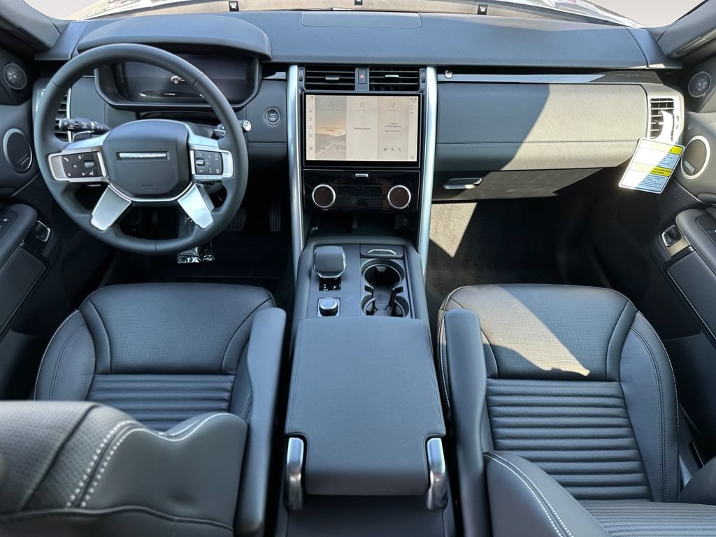 New 2026 Land Rover Discovery S AWD/4WD image 10