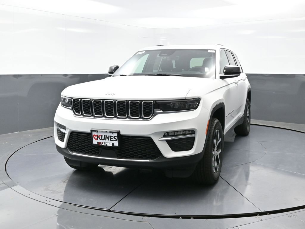 New 2025 Jeep Grand Cherokee Limited w/ Trailer Tow Package image 4