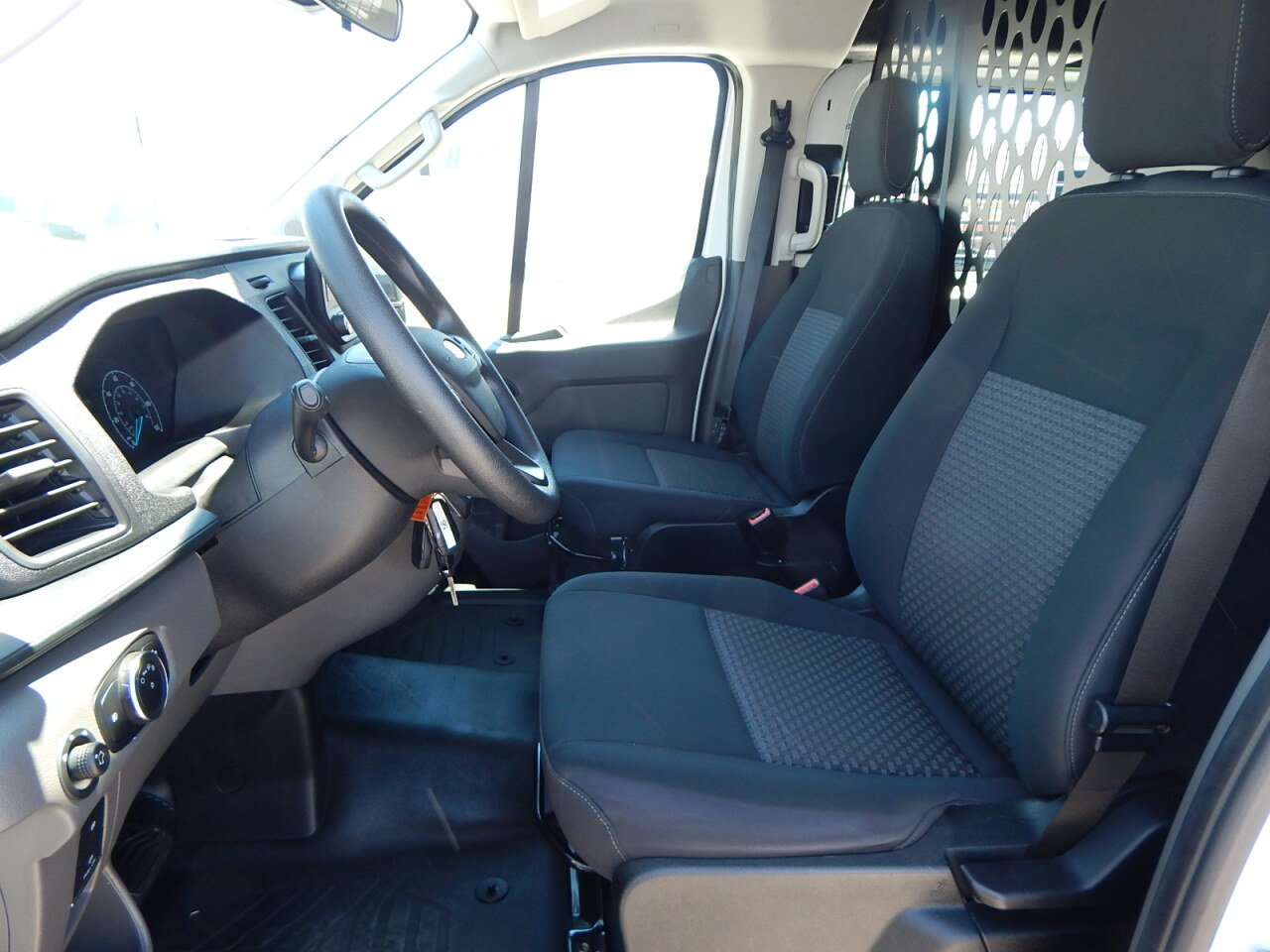 Used 2025 Ford Transit 250 Low Roof w/ Exterior Upgrade Package RWD image 19