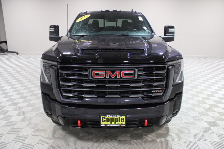 Used 2025 GMC Sierra 2500 AT4 AWD/4WD image 6
