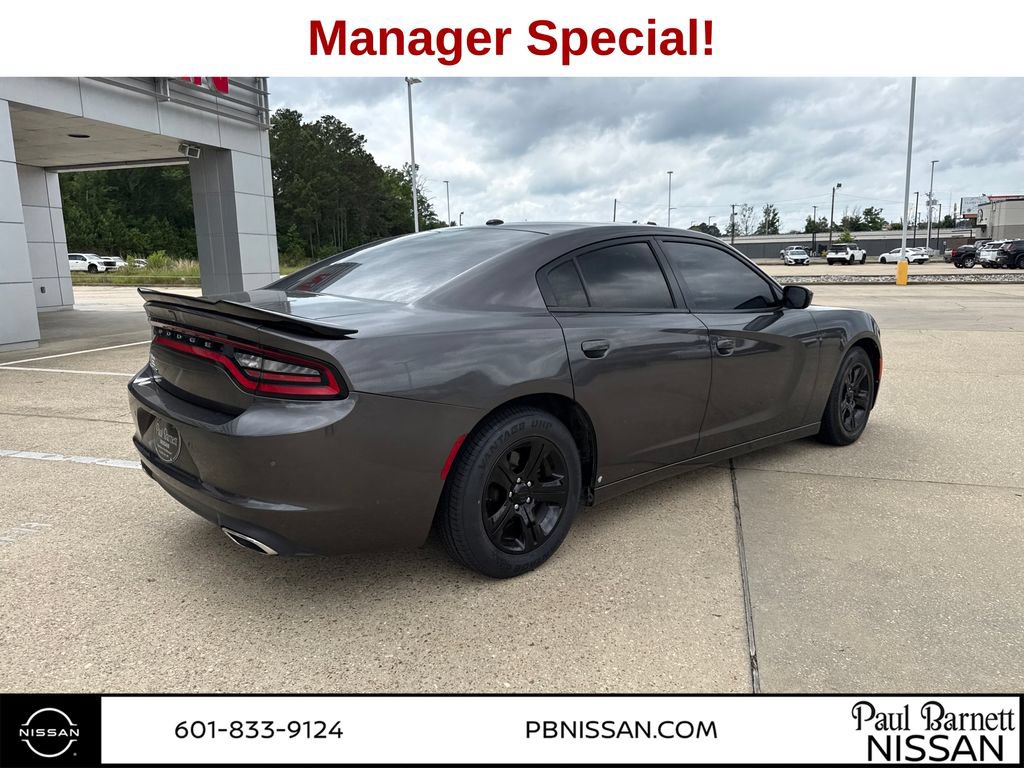 Used 2021 Dodge Charger SXT w/ Leather Interior Group RWD image 3