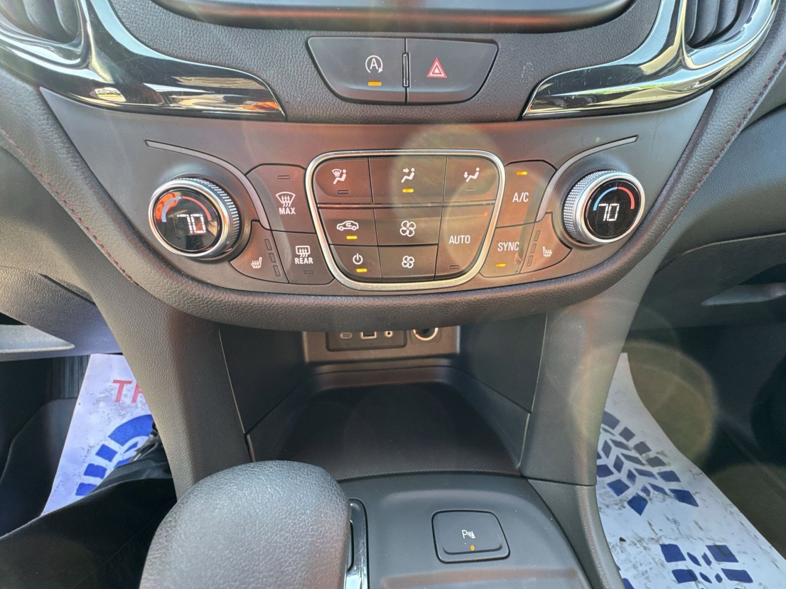 Used 2024 Chevrolet Equinox RS AWD/4WD image 20