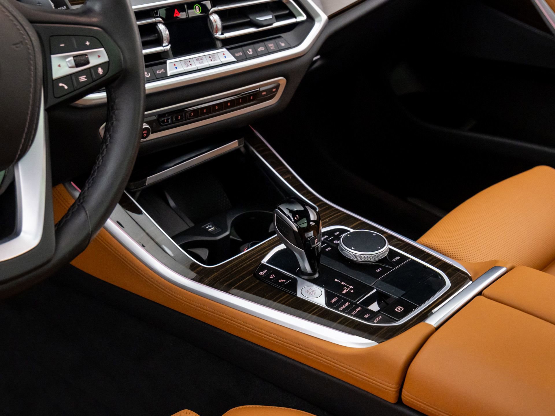 Used 2023 BMW X5 xDrive40i w/ Premium Package image 11