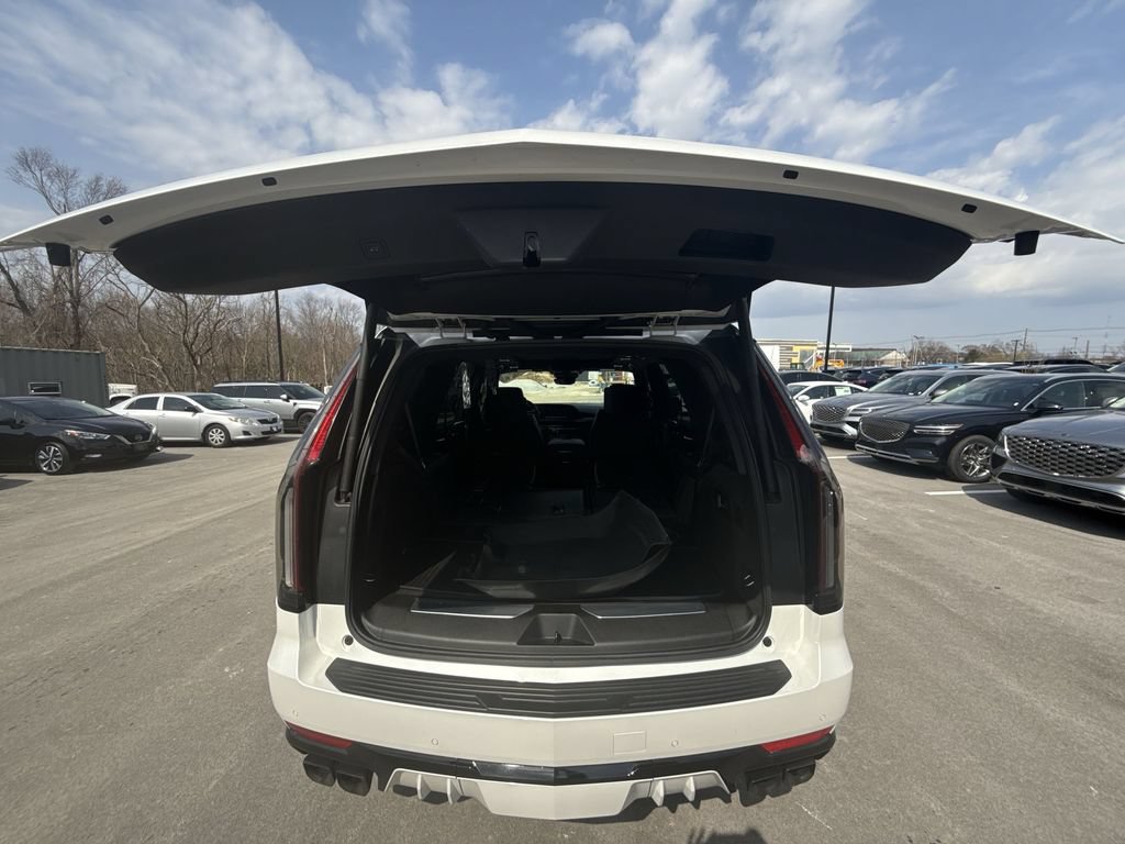 Used 2023 Cadillac Escalade V w/ Heavy-Duty Trailer Package AWD/4WD image 24